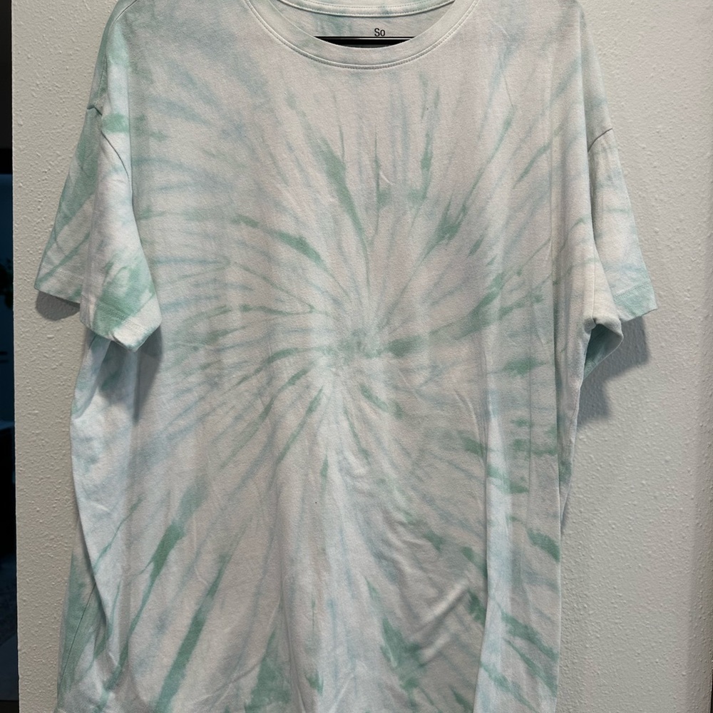 SO Boyfriend Green & White Short Sleeve Tie-Dye Tee